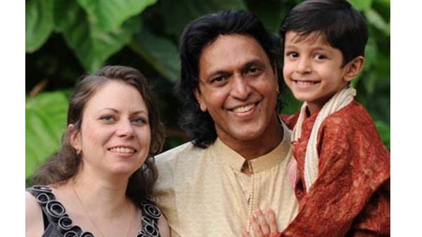babu-antony-family babu-antony-family