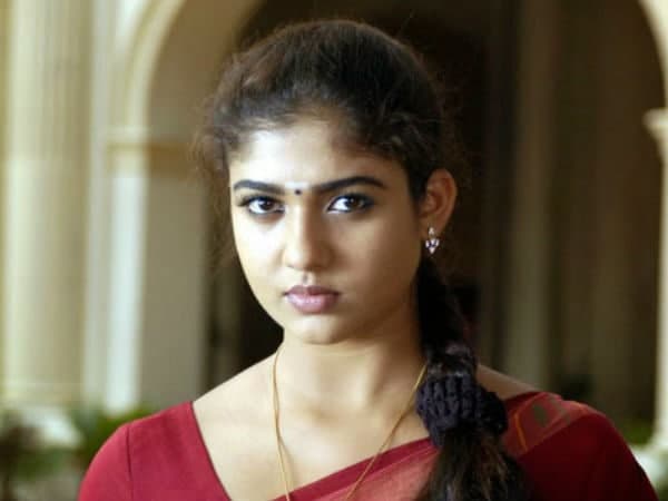 മോഹന്ലാല് ചിത്രത്തിലേക്ക്