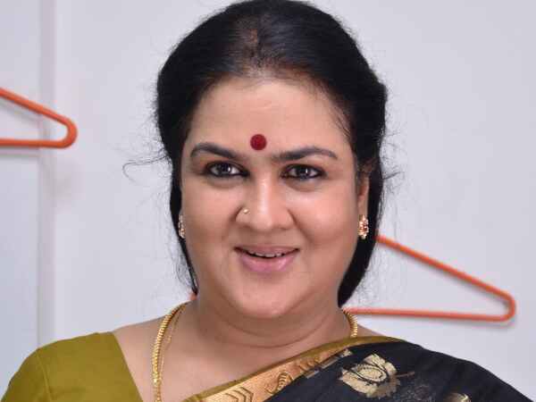 ഉര്വശിയുടെ പ്രകടനം
