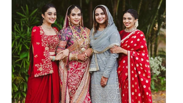 meenakshi-namitha-pramod meenakshi-namitha-pramod