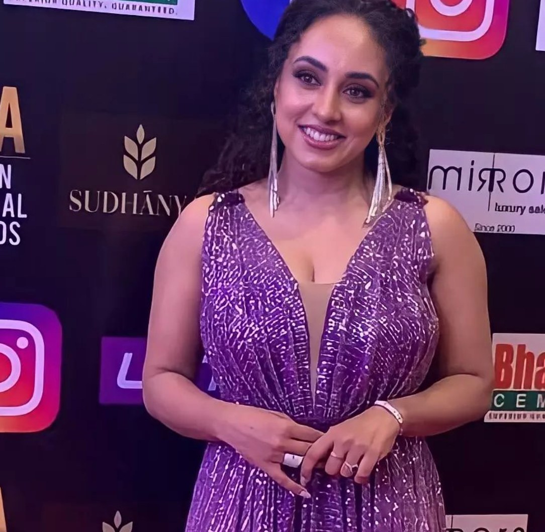 pearle maaney srinish, nila at siima awards, pearle maaney nila, siima awards, പേർളി മാണി സൈമ അവാർഡ്സ്, നില ശ്രീനിഷ്, പേളിഷ്, പേർളി മാണി നില pearle maaney srinish, nila at siima awards, pearle maaney nila, siima awards, പേർളി മാണി സൈമ അവാർഡ്സ്, നില ശ്രീനിഷ്, പേളിഷ്, പേർളി മാണി നില