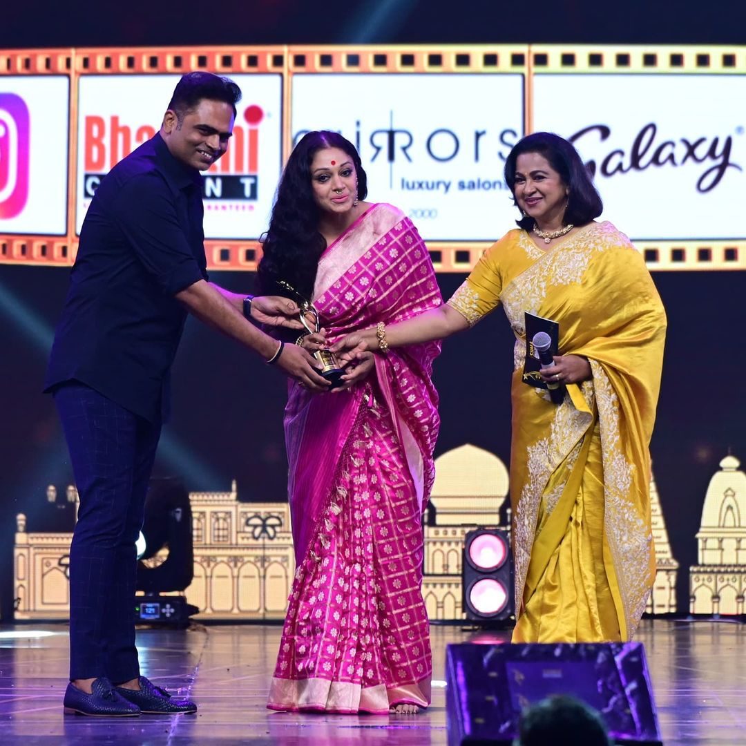 actress shobana funny speech, actress shobana speech, shobana siima awards, shobana stills, shobana images, നടി ശോഭന സിനിമകൾ, സൈമ അവാർഡ് ശോഭന, ശോഭന സൈമ, ശോഭന ഫോട്ടോകൾ actress shobana funny speech, actress shobana speech, shobana siima awards, shobana stills, shobana images, നടി ശോഭന സിനിമകൾ, സൈമ അവാർഡ് ശോഭന, ശോഭന സൈമ, ശോഭന ഫോട്ടോകൾ