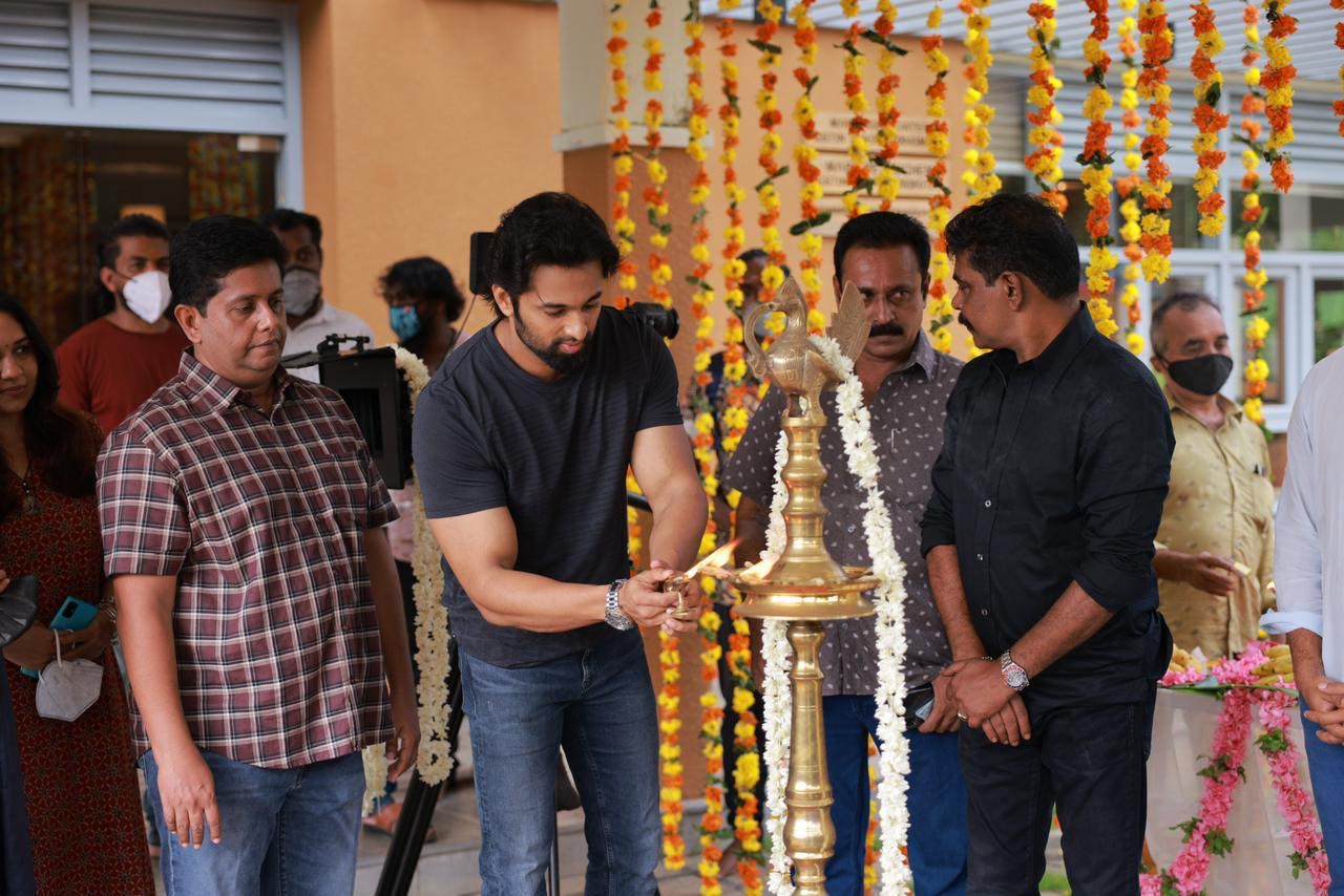 unni mukundan birthday, unni mukundan films, unni mukundan photos, unni mukundan, 12th man movie, 12th man movie , ഉണ്ണി മുകുന്ദൻ പിറന്നാൾ, ഉണ്ണി മുകുന്ദൻ ഫോട്ടോകൾ, ഉണ്ണി മുകുന്ദൻ, മേപ്പടിയാൻ സിനിമ unni mukundan birthday, unni mukundan films, unni mukundan photos, unni mukundan, 12th man movie, 12th man movie , ഉണ്ണി മുകുന്ദൻ പിറന്നാൾ, ഉണ്ണി മുകുന്ദൻ ഫോട്ടോകൾ, ഉണ്ണി മുകുന്ദൻ, മേപ്പടിയാൻ സിനിമ